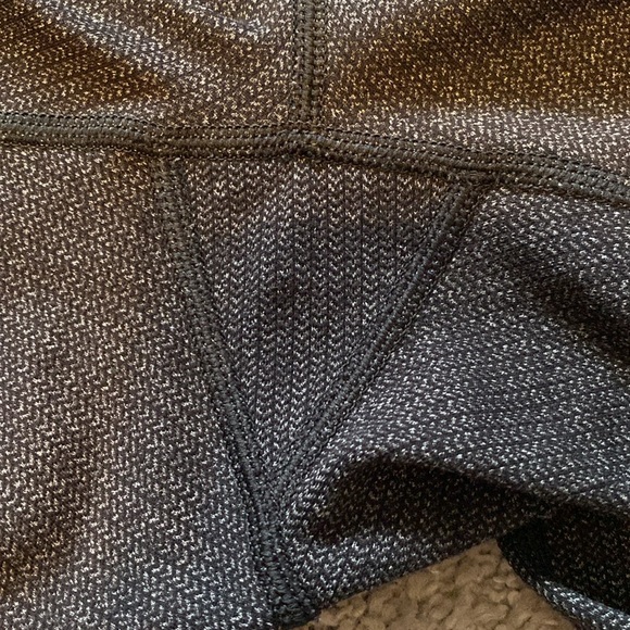 Lululemon leggings - Picture 7 of 9